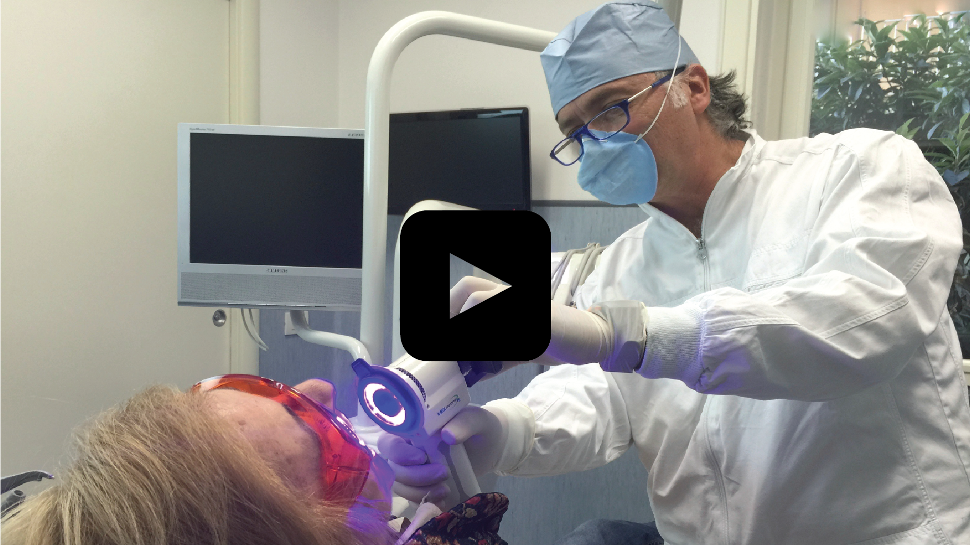 Video Escissione Chirurgica lesione cancerosa, Lesione ulcerosa della lingua
